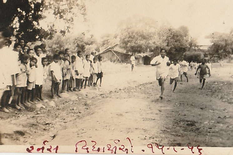sarvajanik-kumar-chatralay-gallary-10