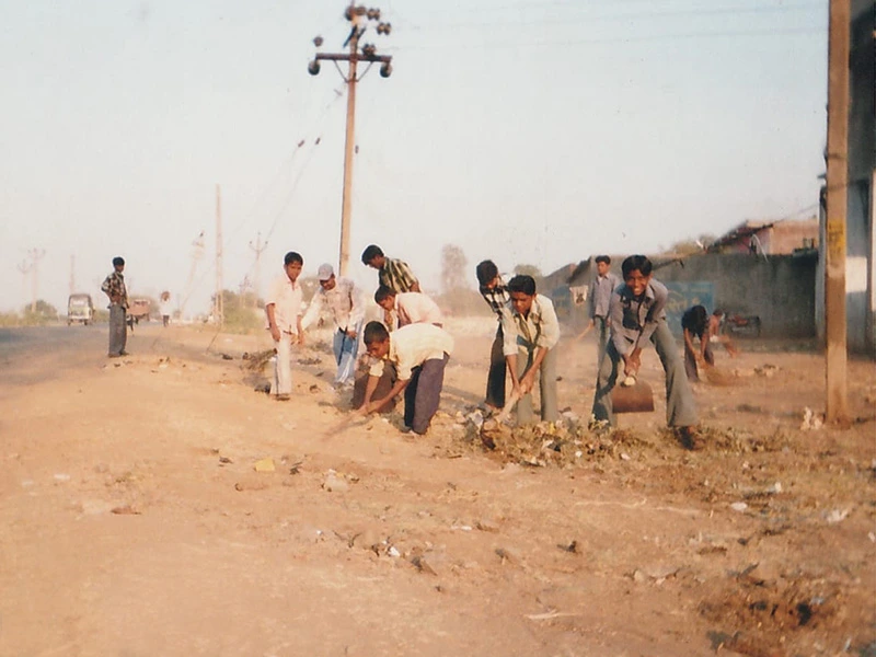 village-cleaning-main